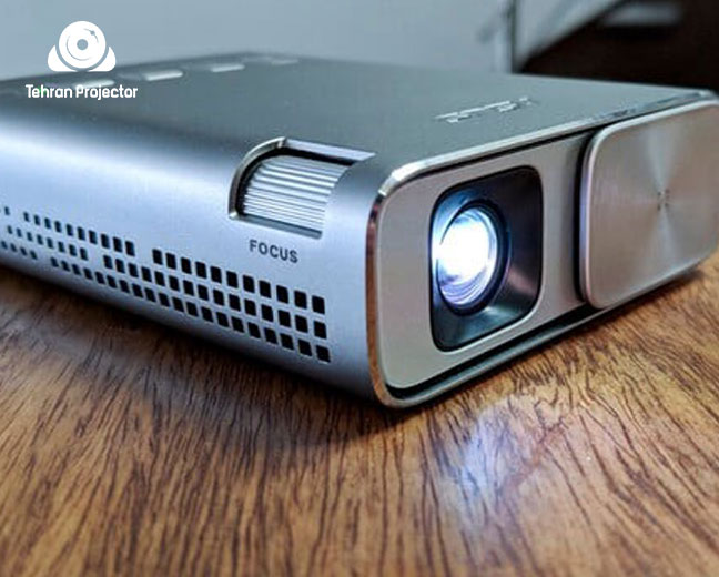 ویدئو پروژکتور Asus ZenBeam E1 Portable LED Projector بهترین ویدئو پروژکتور جیبی سال 2024 با قیمت خوب